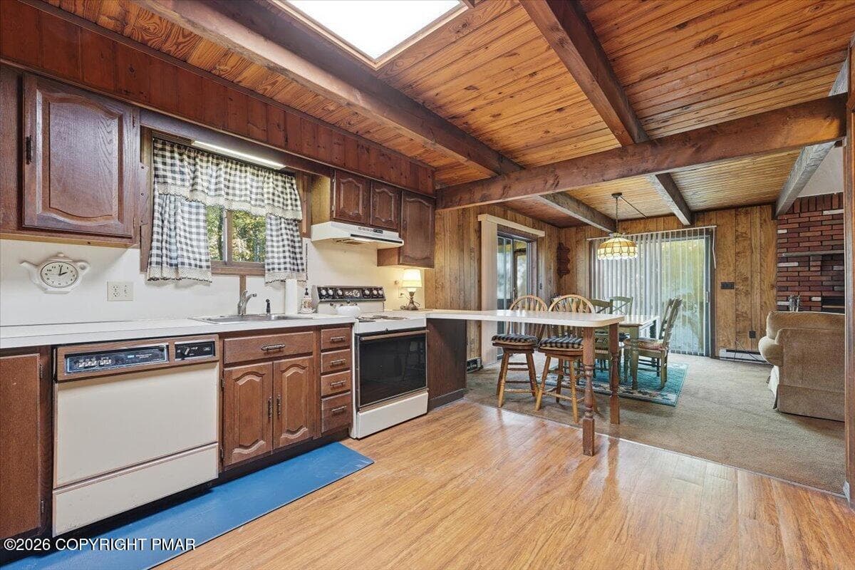Kitchen - 145 Canterbury Road, Bushkill, PA 18324, Bushkill