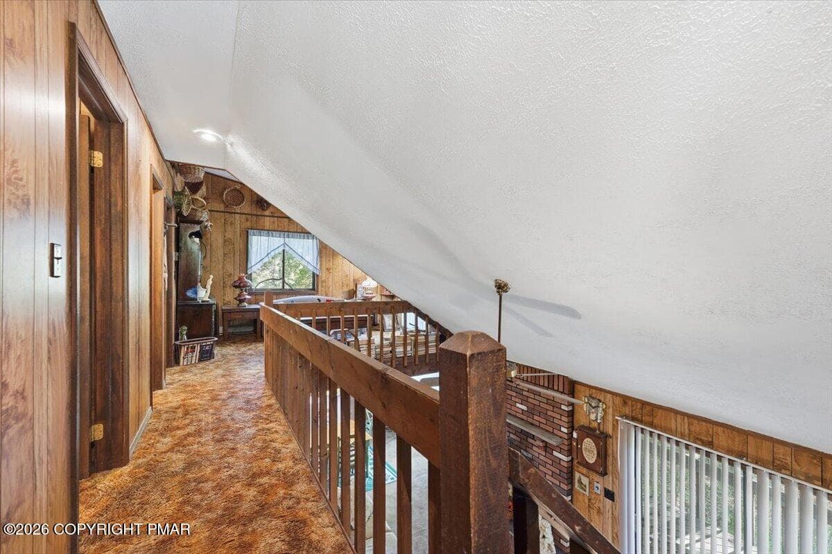Upper level Hallway - 145 Canterbury Road, Bushkill, PA 18324, Bushkill