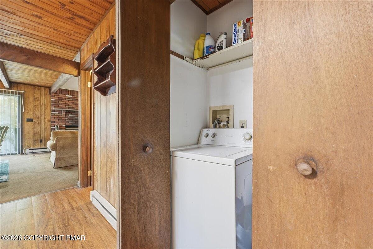 Laundry - 145 Canterbury Road, Bushkill, PA 18324, Bushkill