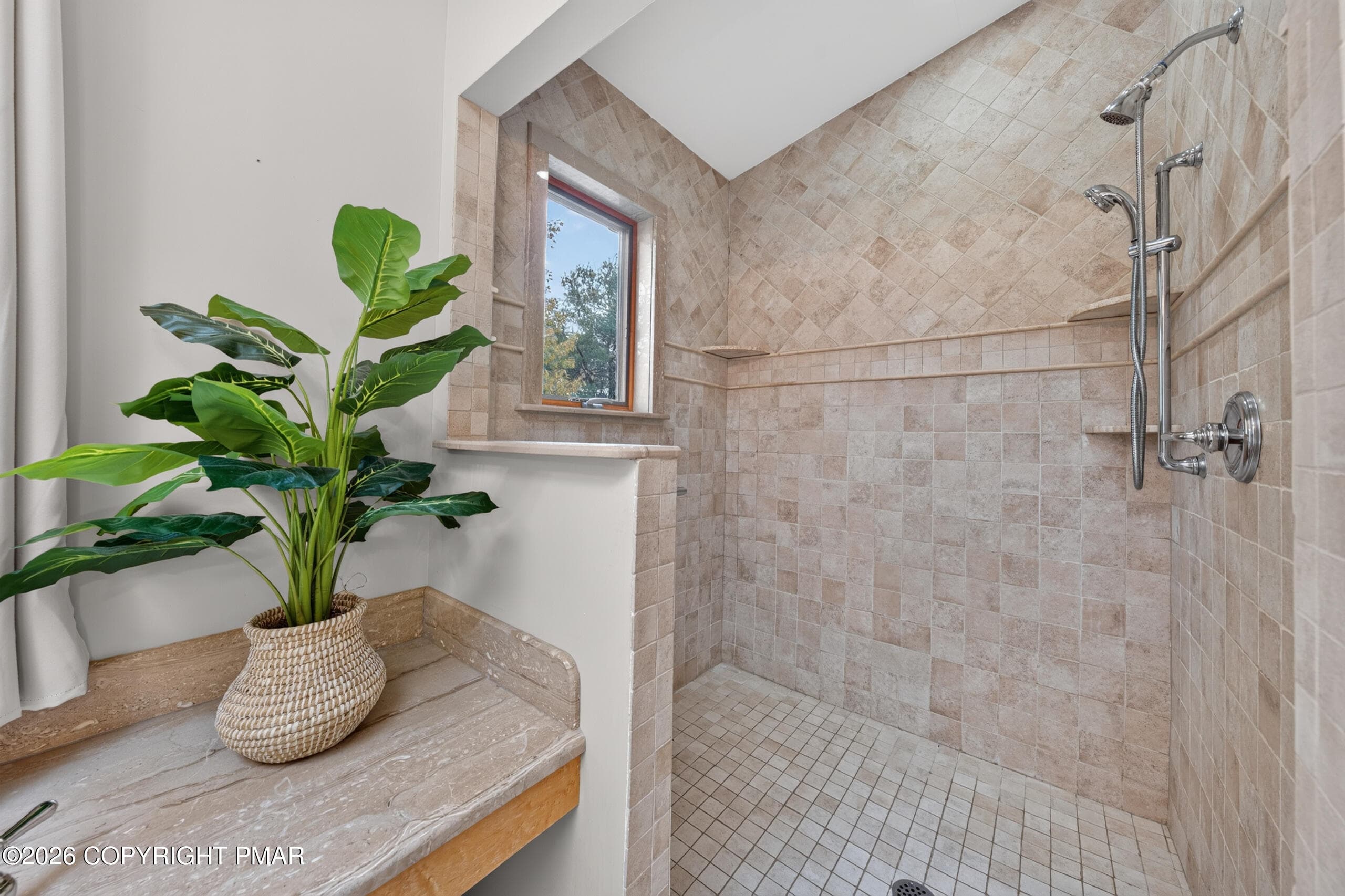 320 Midland Ct_1_36 - 320 Midland Court, Albrightsville, PA 18210, Albrightsville