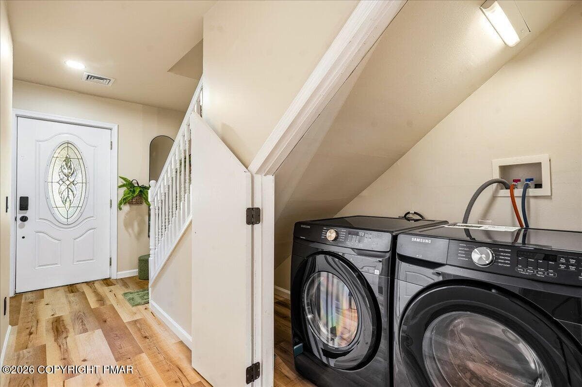 Laundry Closet - 1070 Country Place Drive, Tobyhanna, PA 18466, Tobyhanna