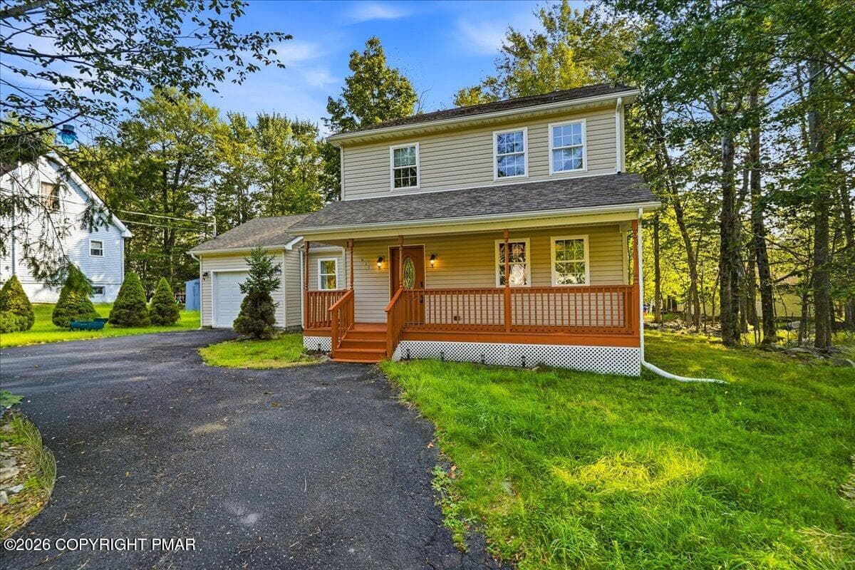 Front Photo Driveway View - 1070 Country Place Drive, Tobyhanna, PA 18466, Tobyhanna