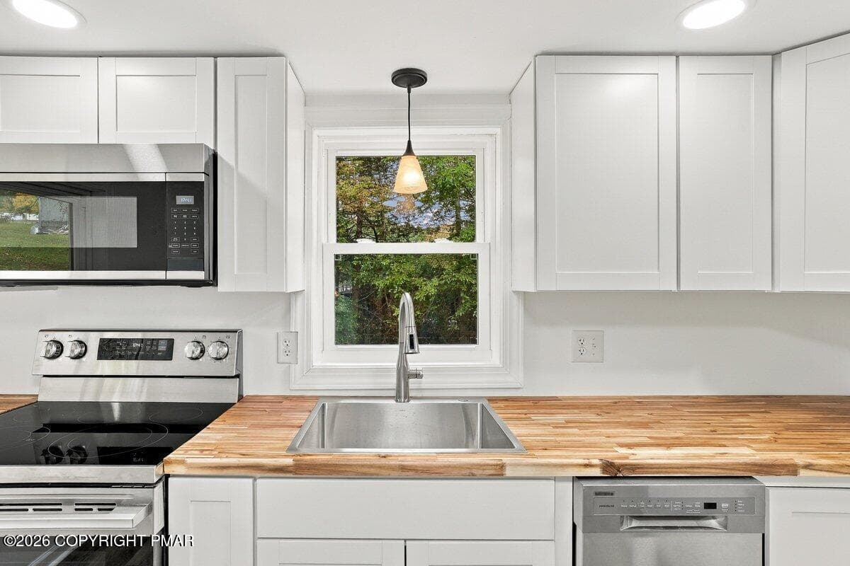 Kitchen - 758 Milford Road, East Stroudsburg, PA 18301, East Stroudsburg