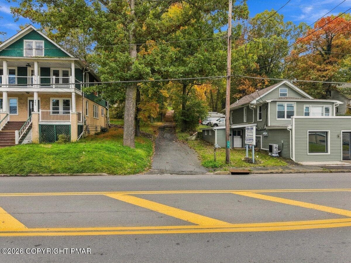 Hidden Driveway - 758 Milford Road, East Stroudsburg, PA 18301, East Stroudsburg