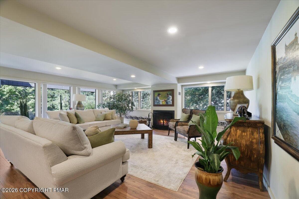 Living Room - 1312 N Abington Road, Waverly Township, PA 18414, Waverly Township