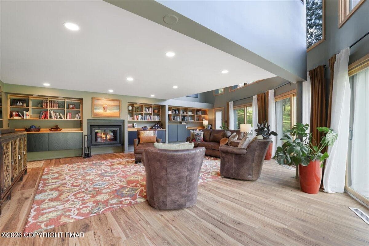 Family Room - 1312 N Abington Road, Waverly Township, PA 18414, Waverly Township