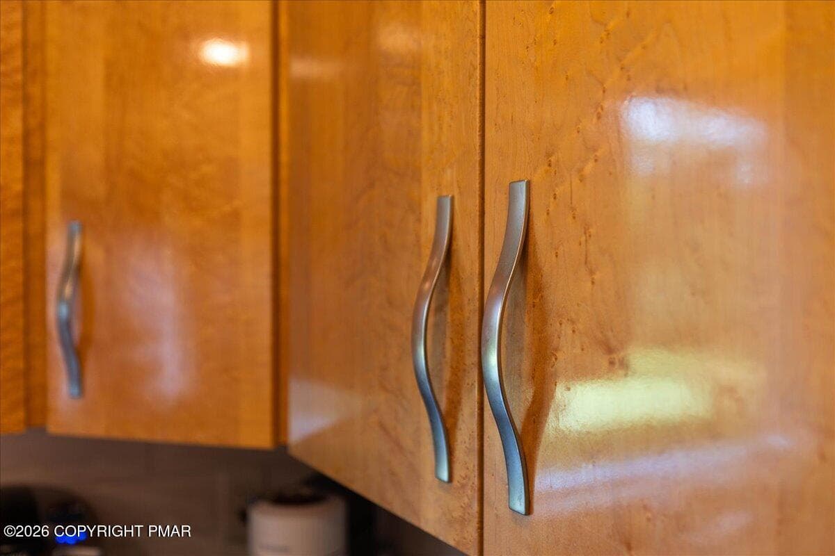 Designer Kitchen Style - 1312 N Abington Road, Waverly Township, PA 18414, Waverly Township