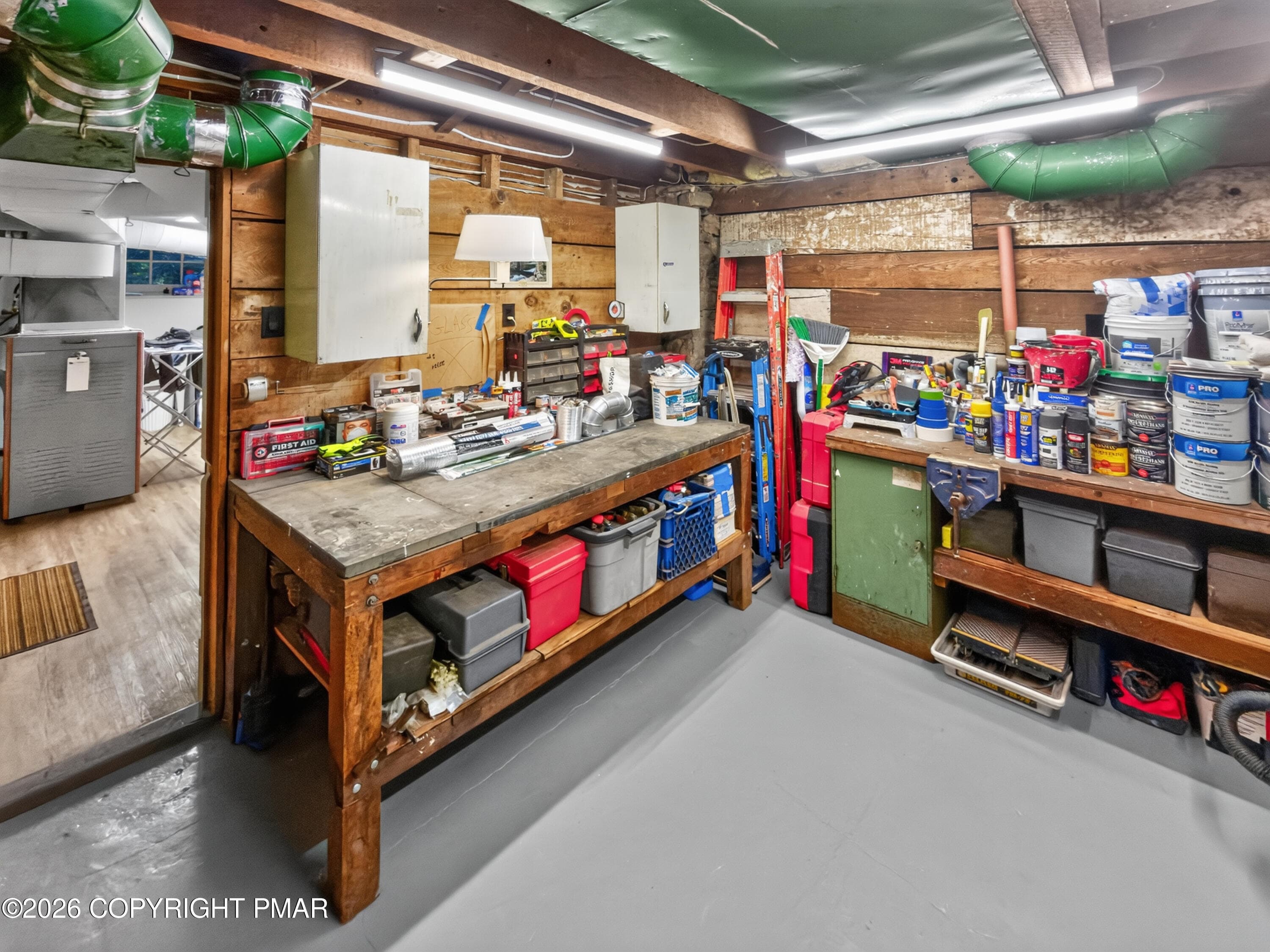 77 Swiftwater workshop - 77 Swiftwater Avenue, Pocono Manor, PA 18349