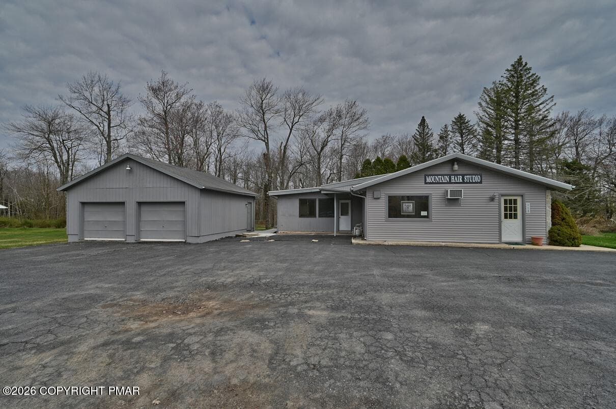 113 Ward Avenue, Mount Pocono, PA 18344