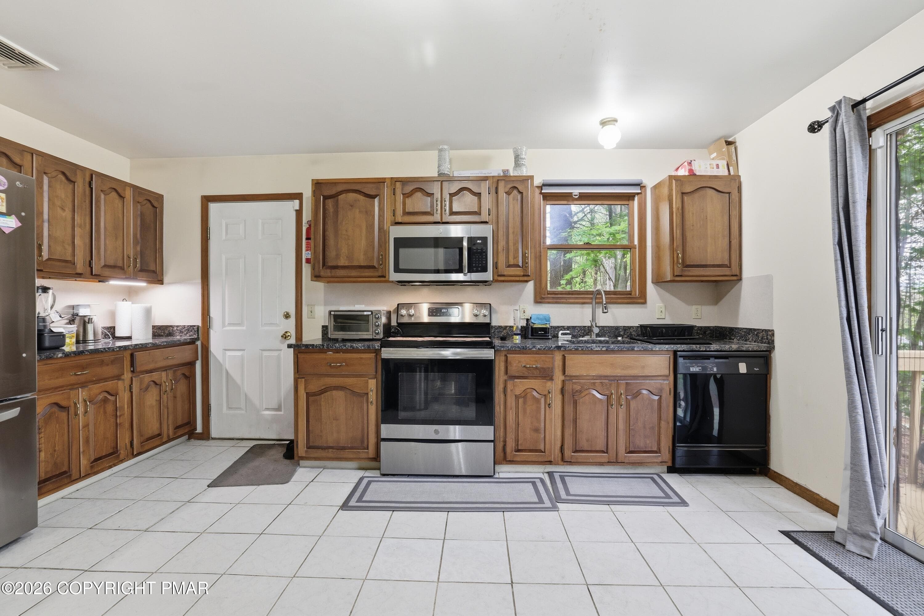 Kitchen - 2327 Woodcrest Drive, East Stroudsburg, PA 18302, East Stroudsburg