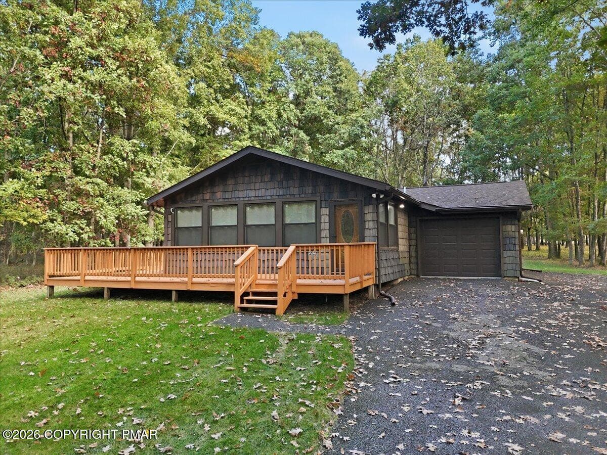 548 Adie Drive, Effort, PA 18330