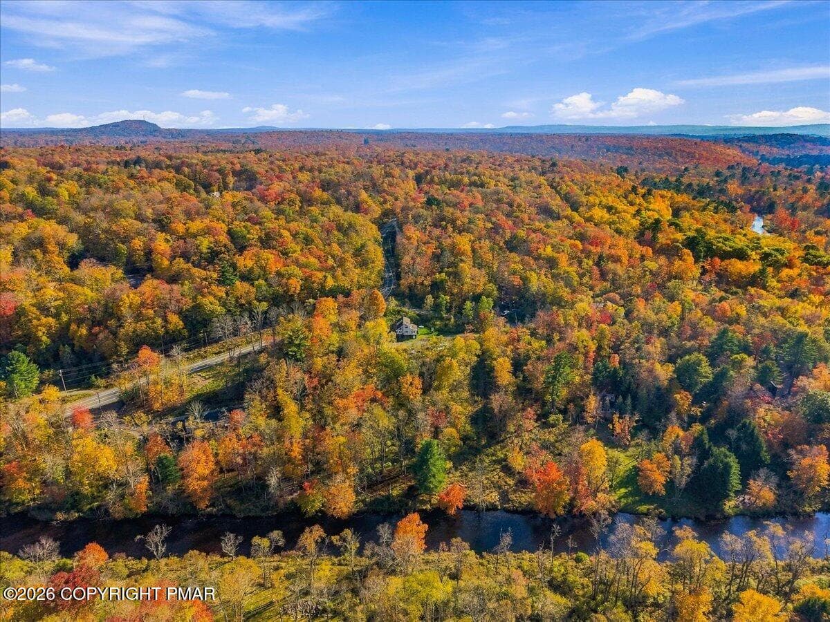 17-Photo-17 - 110 Riverfront Terrace, Pocono Lake, PA 18347