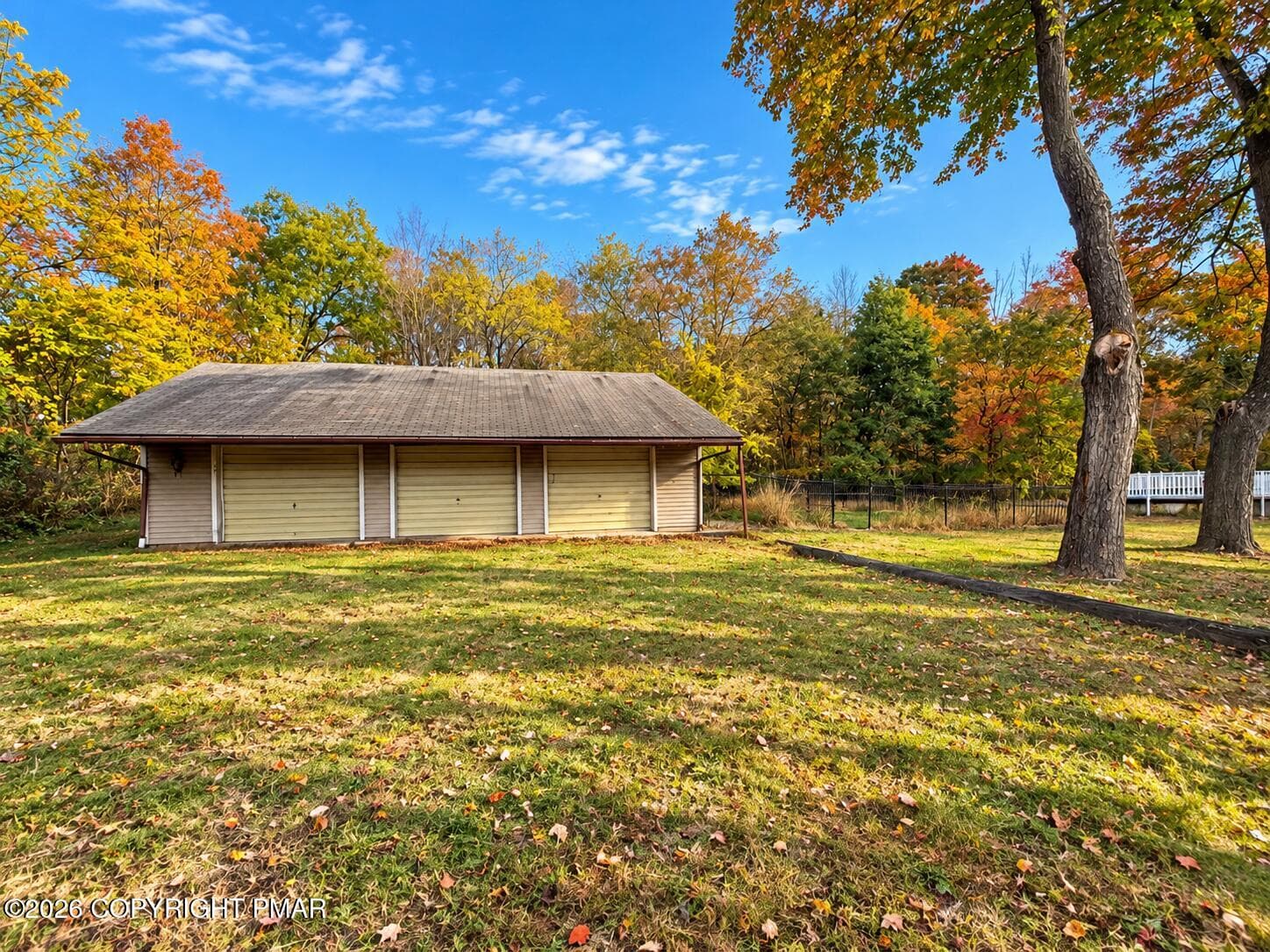 Three-Bay Garage - 222 Lily Street, Saylorsburg, PA 18353, Saylorsburg