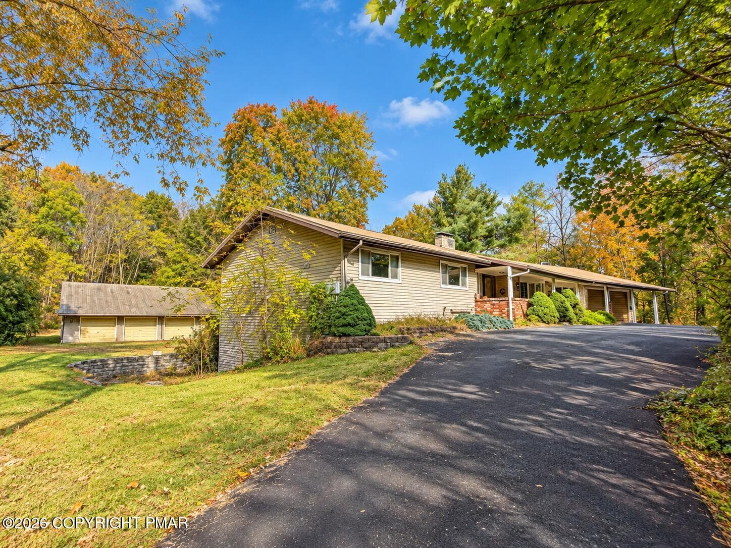Sunny Autumn Ranch Home Driveway - 222 Lily Street, Saylorsburg, PA 18353, Saylorsburg