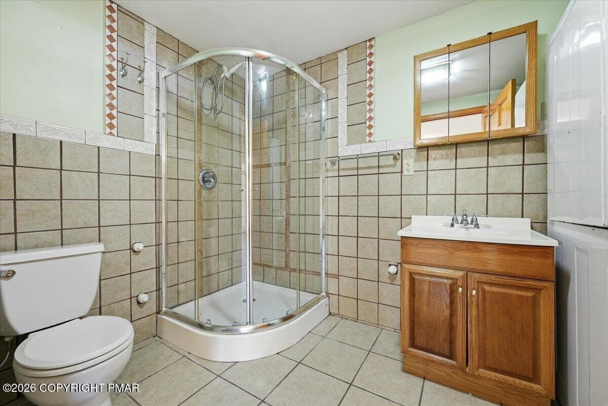 Main Bath - 1079 Interchange Road, 1083 Rear Property, Gilbert, PA 18331, Gilbert