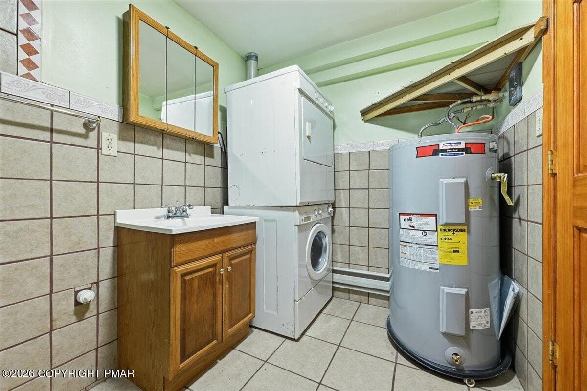 Main Bath and Laundry - 1079 Interchange Road, 1083 Rear Property, Gilbert, PA 18331, Gilbert