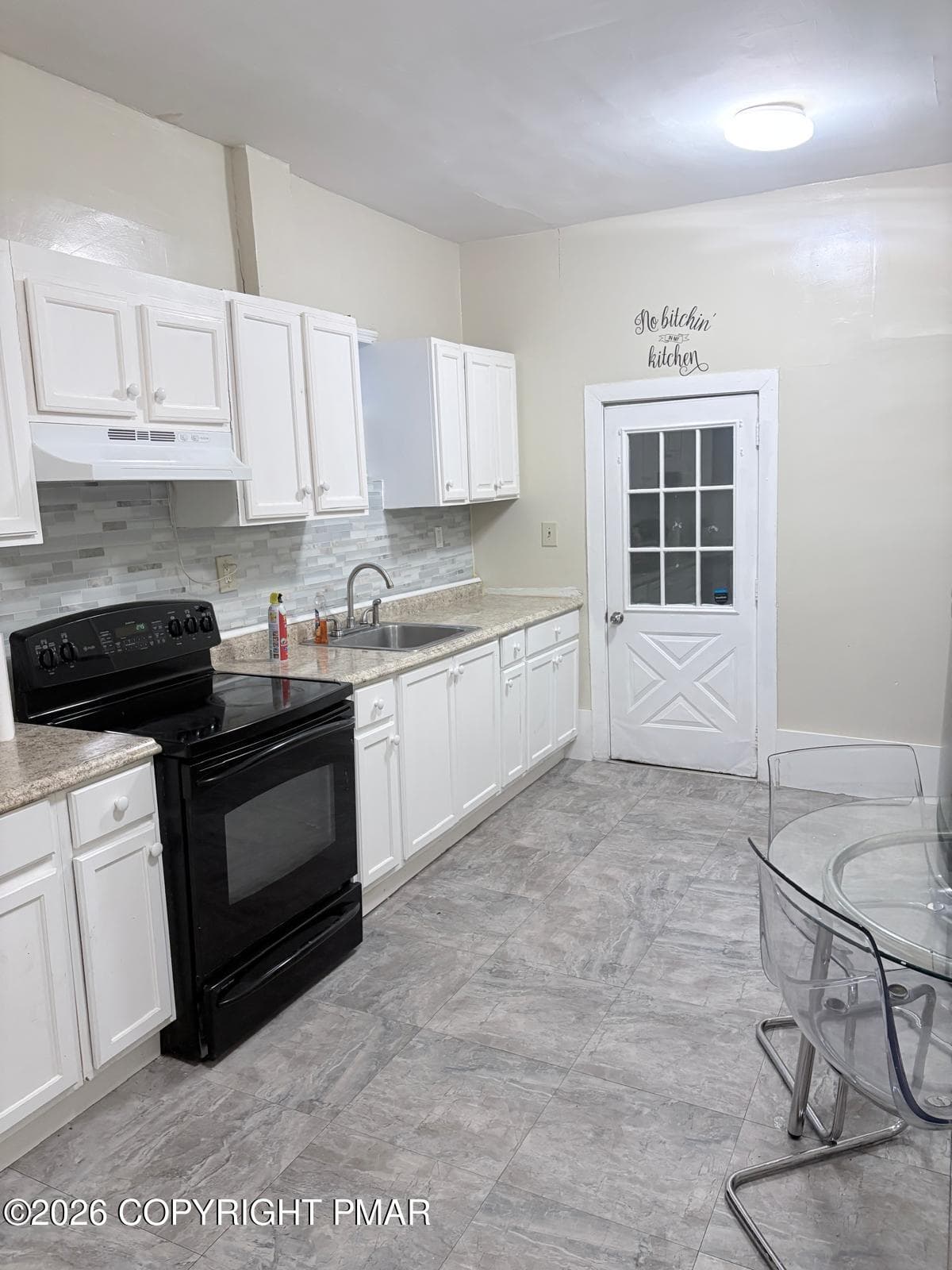 215 W Coal Street, Shenandoah, PA 17976