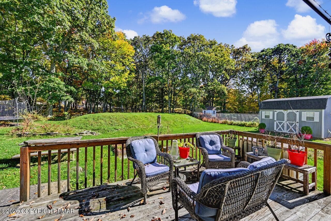 4608 Pine Ridge Dr W 51 Large - 4608 Pine Ridge Drive W, Bushkill, PA 18324
