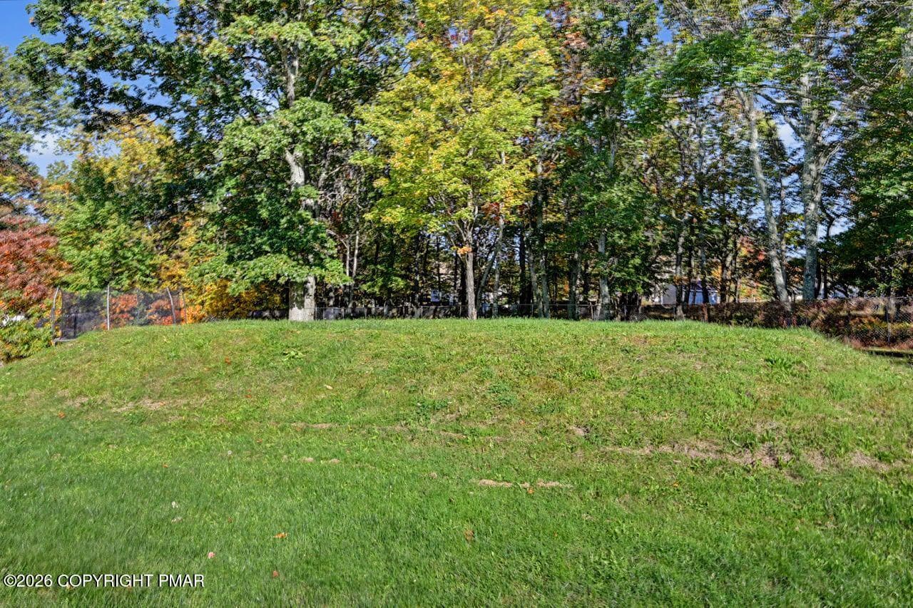 4608 Pine Ridge Dr W 52 Large - 4608 Pine Ridge Drive W, Bushkill, PA 18324