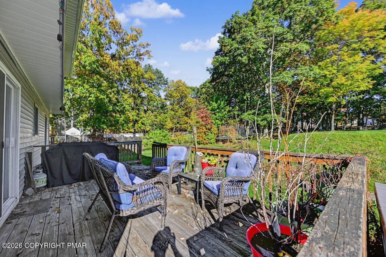 4608 Pine Ridge Dr W 55 Large - 4608 Pine Ridge Drive W, Bushkill, PA 18324