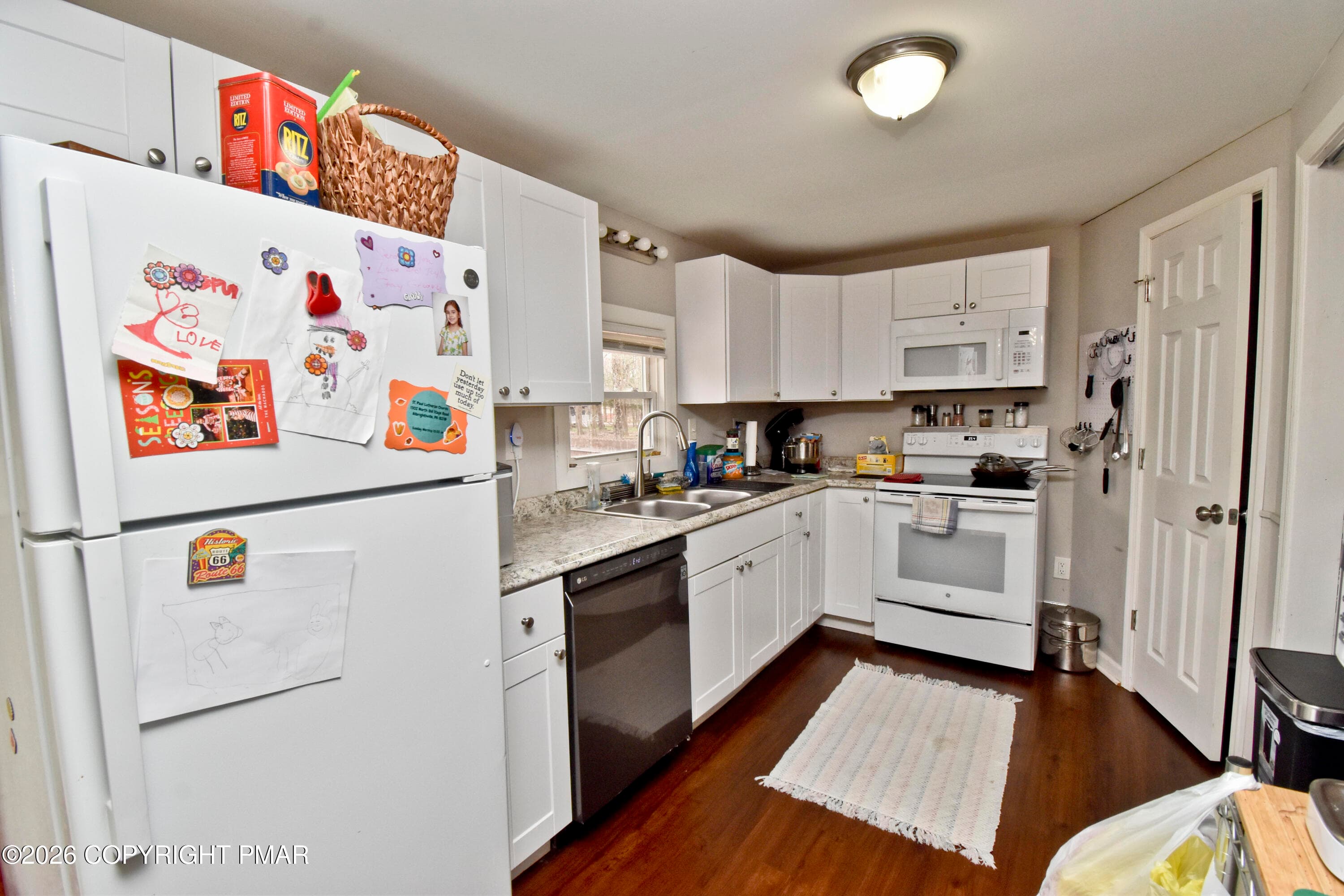 2 Eat-in Kitchen (6) - 201 Buckhill Road, Albrightsville, PA 18210, Albrightsville