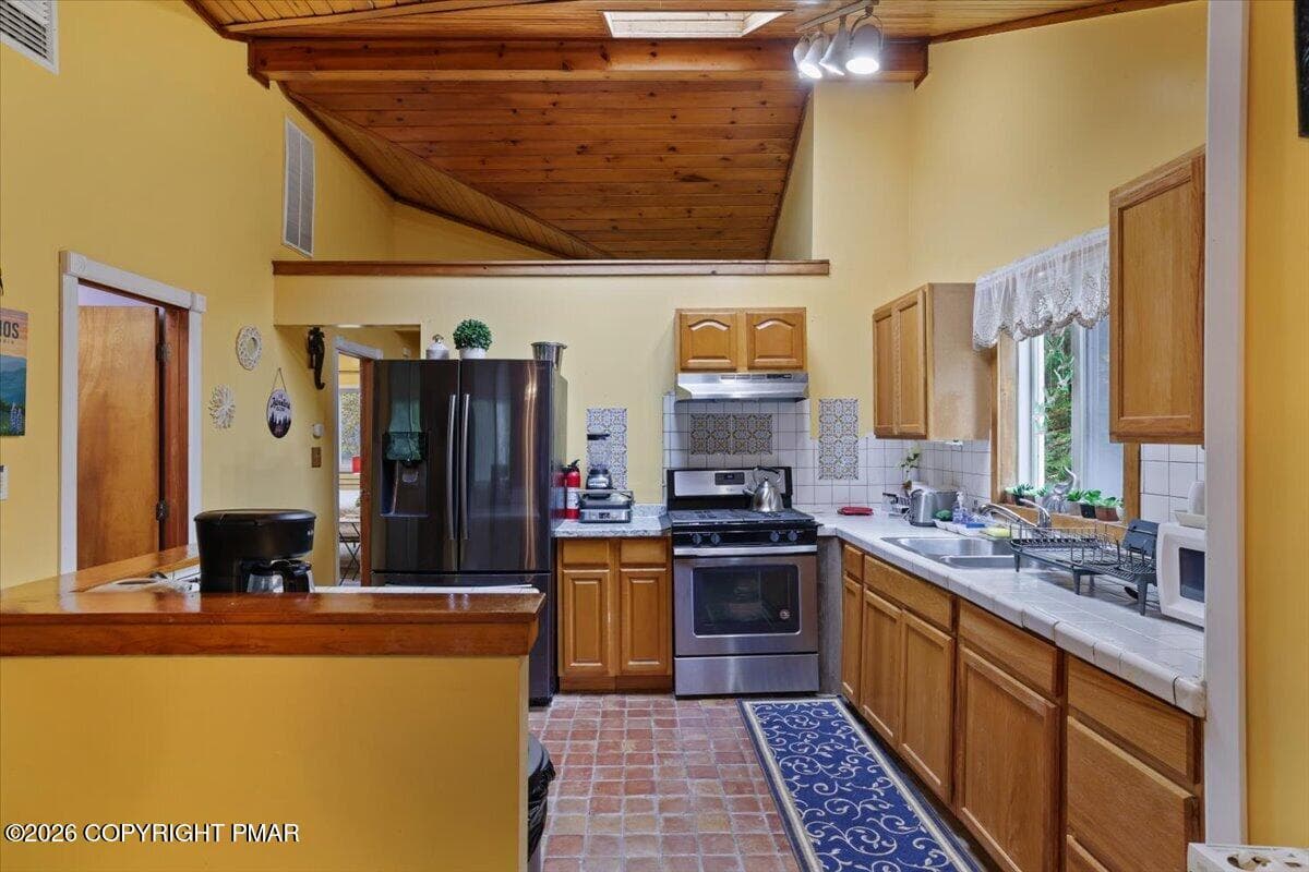 06-Kitchen - 160 Hummingbird Trail, Bushkill, PA 18324, Bushkill