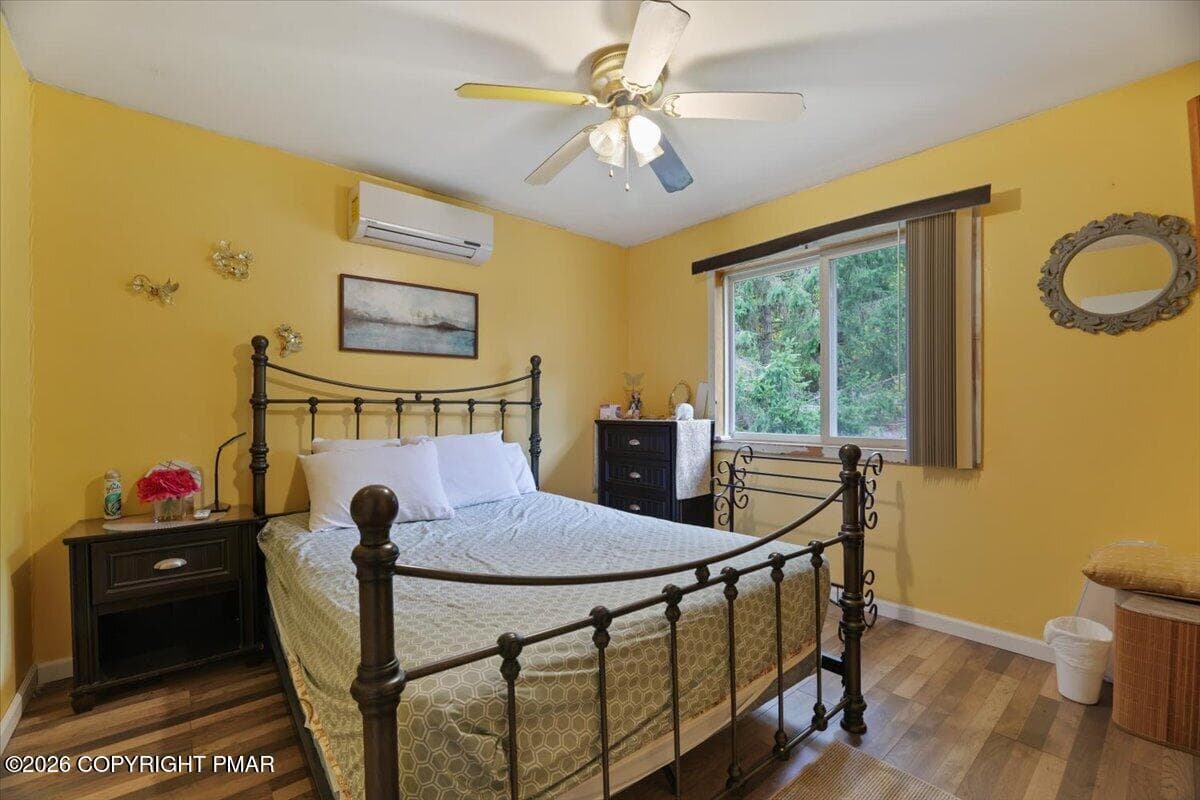 13-Bedroom 1 - 160 Hummingbird Trail, Bushkill, PA 18324, Bushkill