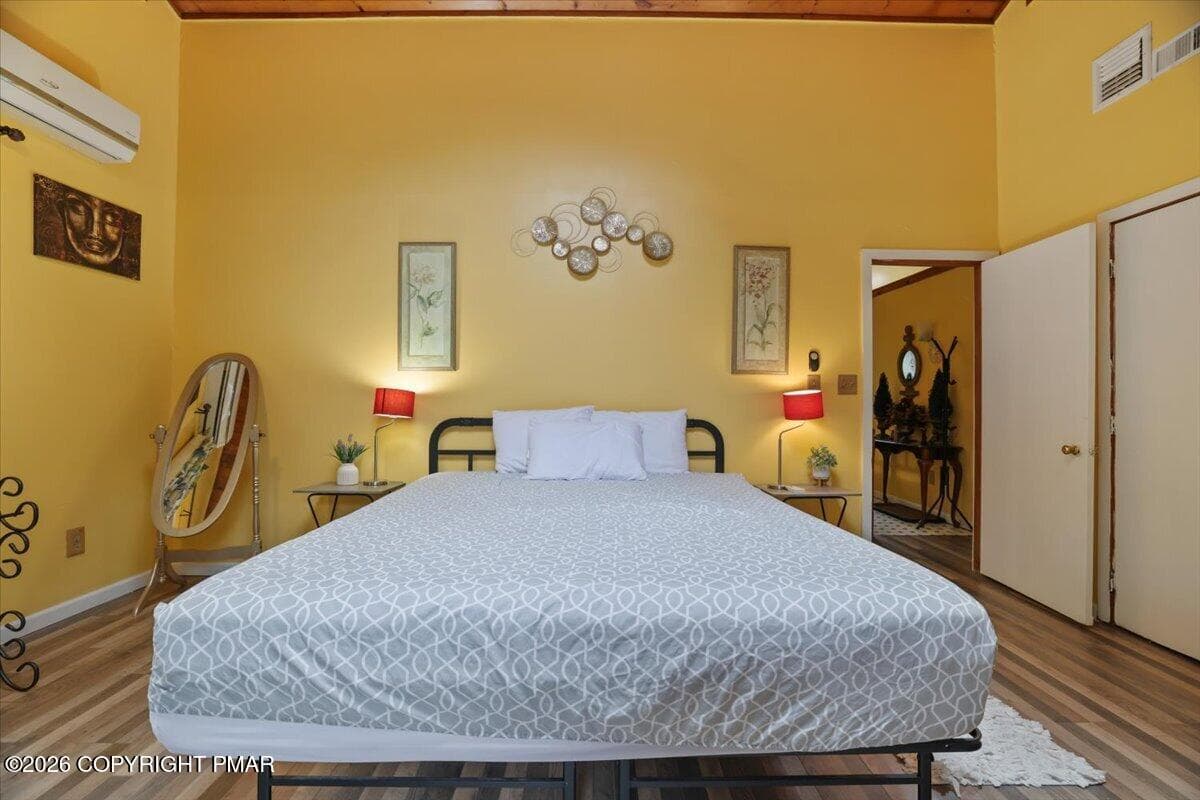 16-Primary Bedroom - 160 Hummingbird Trail, Bushkill, PA 18324, Bushkill