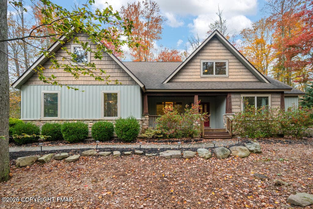 316 Canoe Brook Road, Pocono Pines, PA 18350