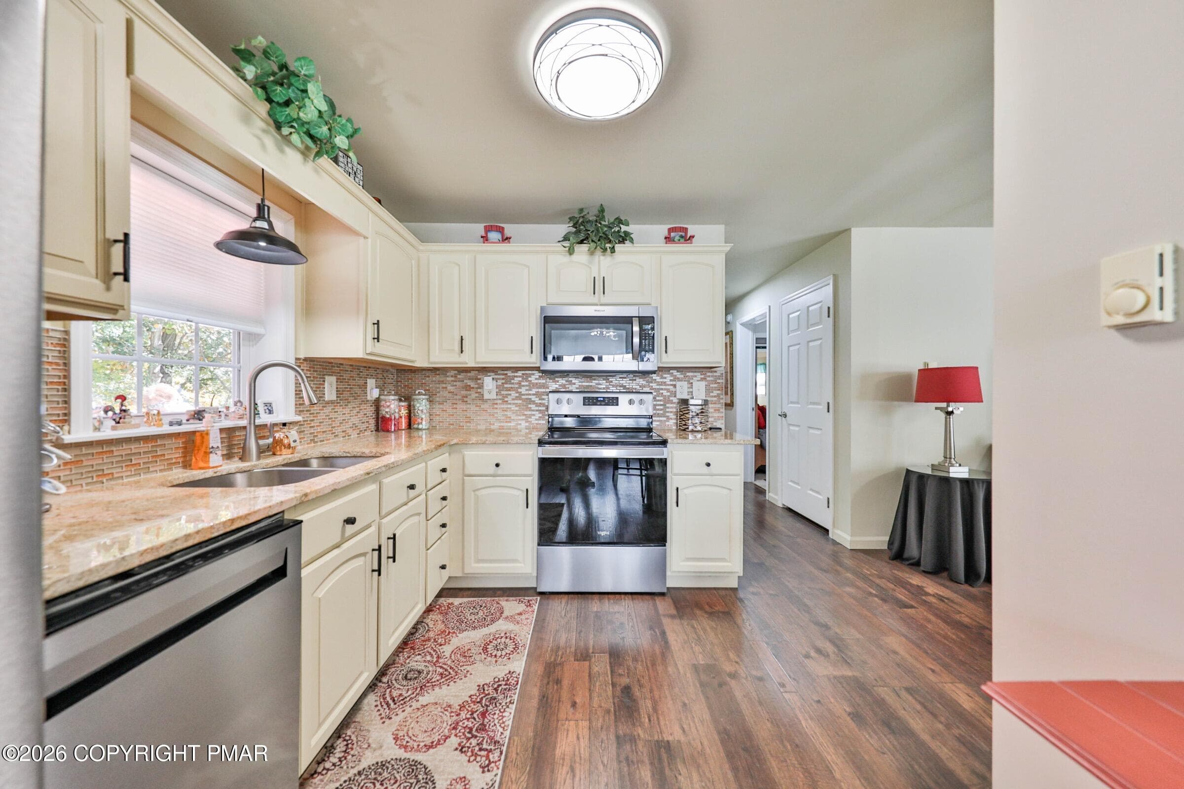 Kitchen - 398 Center Road, Lehighton, PA 18235