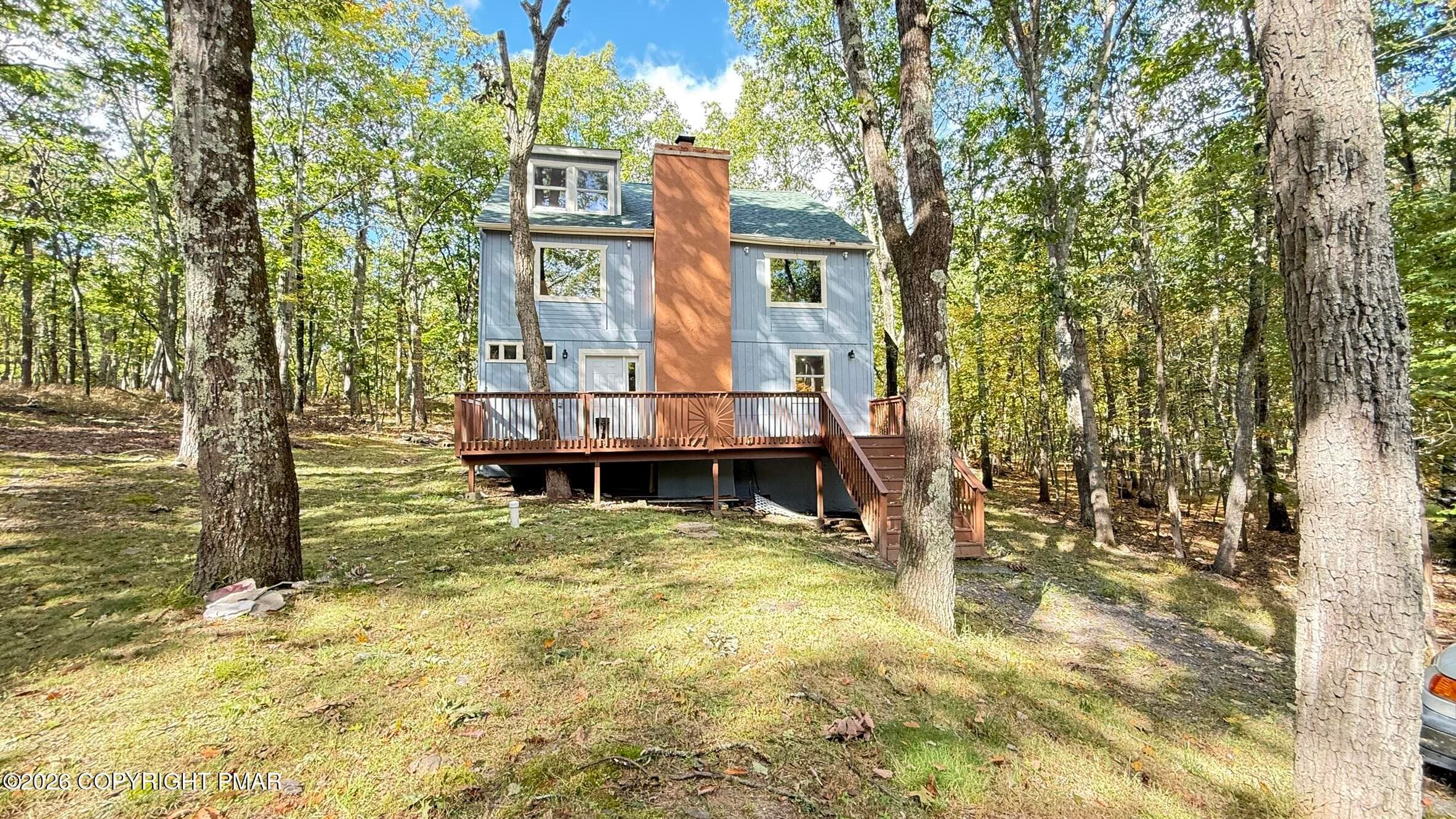 211 Geese Court N, Bushkill, PA 18324
