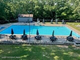 2 - 211 Geese Court N, Bushkill, PA 18324