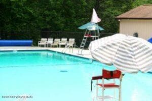 pool - 211 Geese Court N, Bushkill, PA 18324