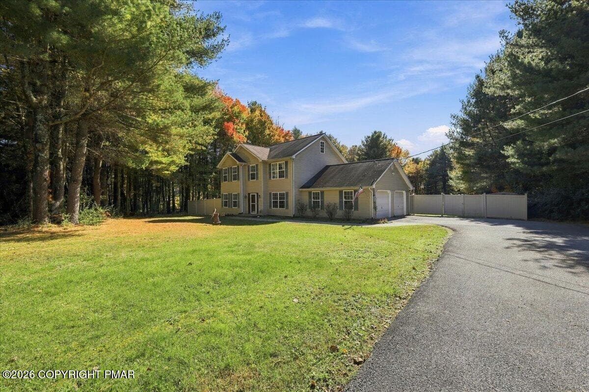 193 Upper Green Hill Road, Kunkletown, PA 18058