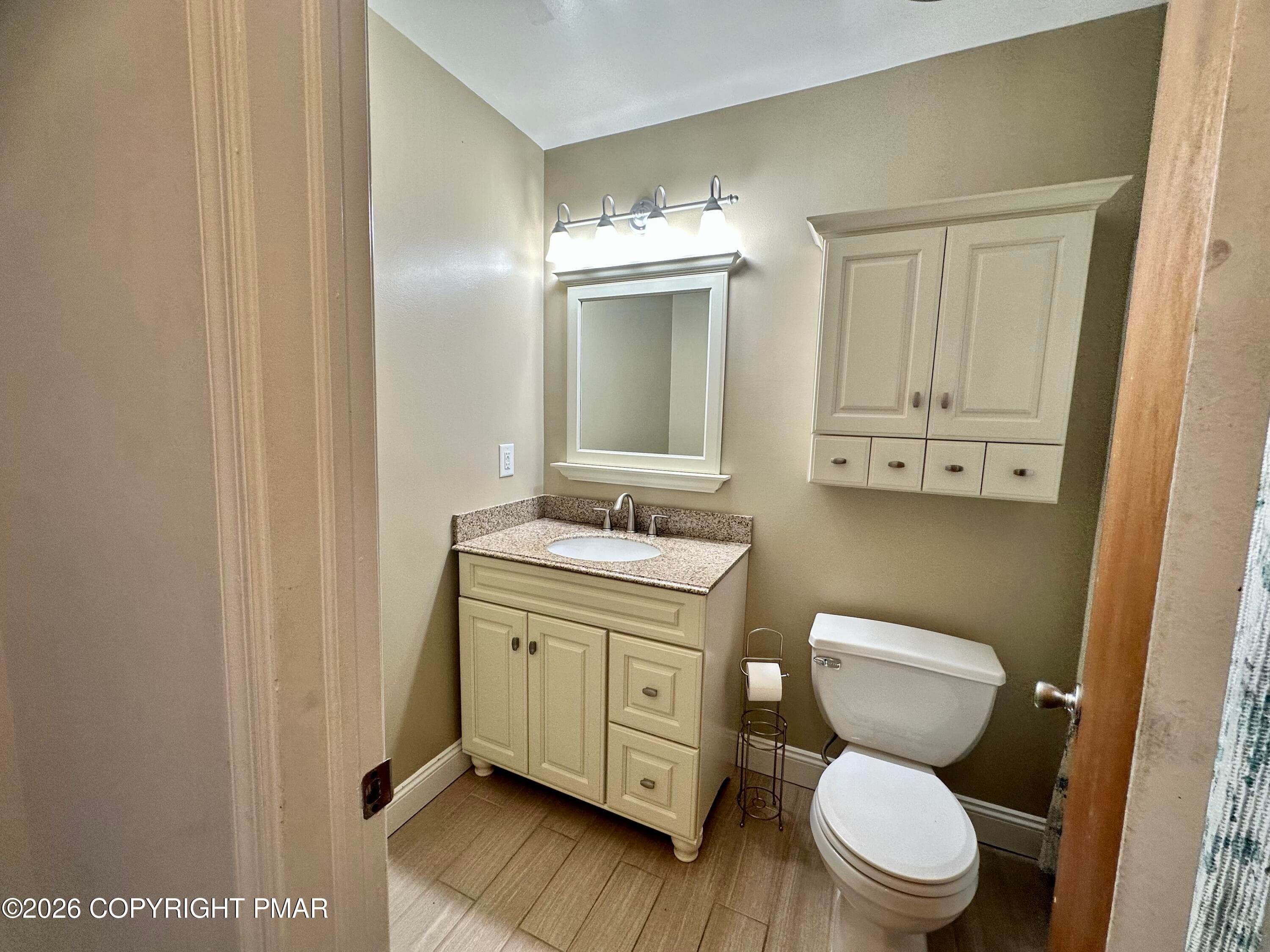 full bathroom1 - 68 Highlands Boulevard, Easton, PA 18042