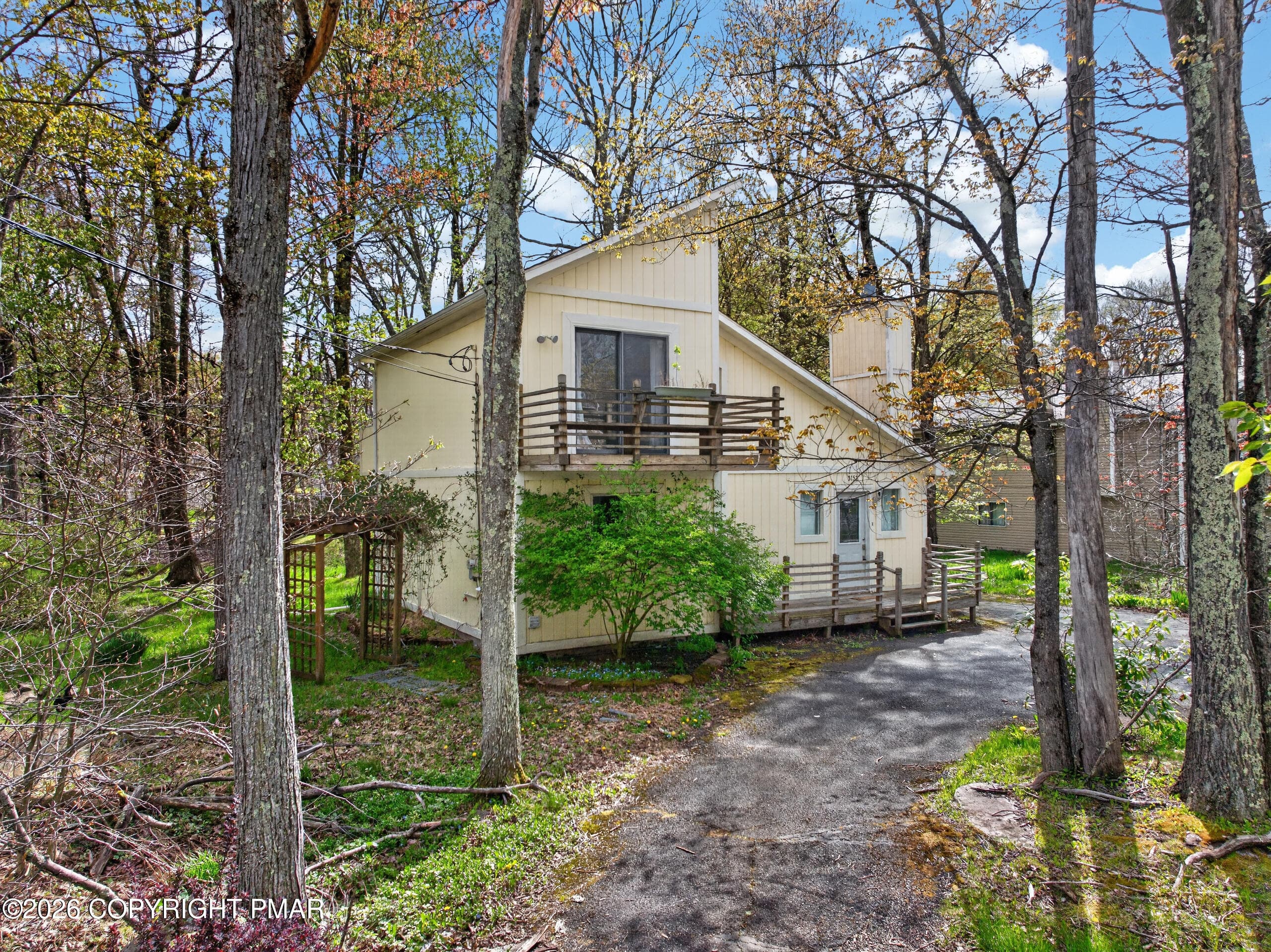 Front Exterior View 2 - 3152 Hamlet Drive, Tobyhanna, PA 18466