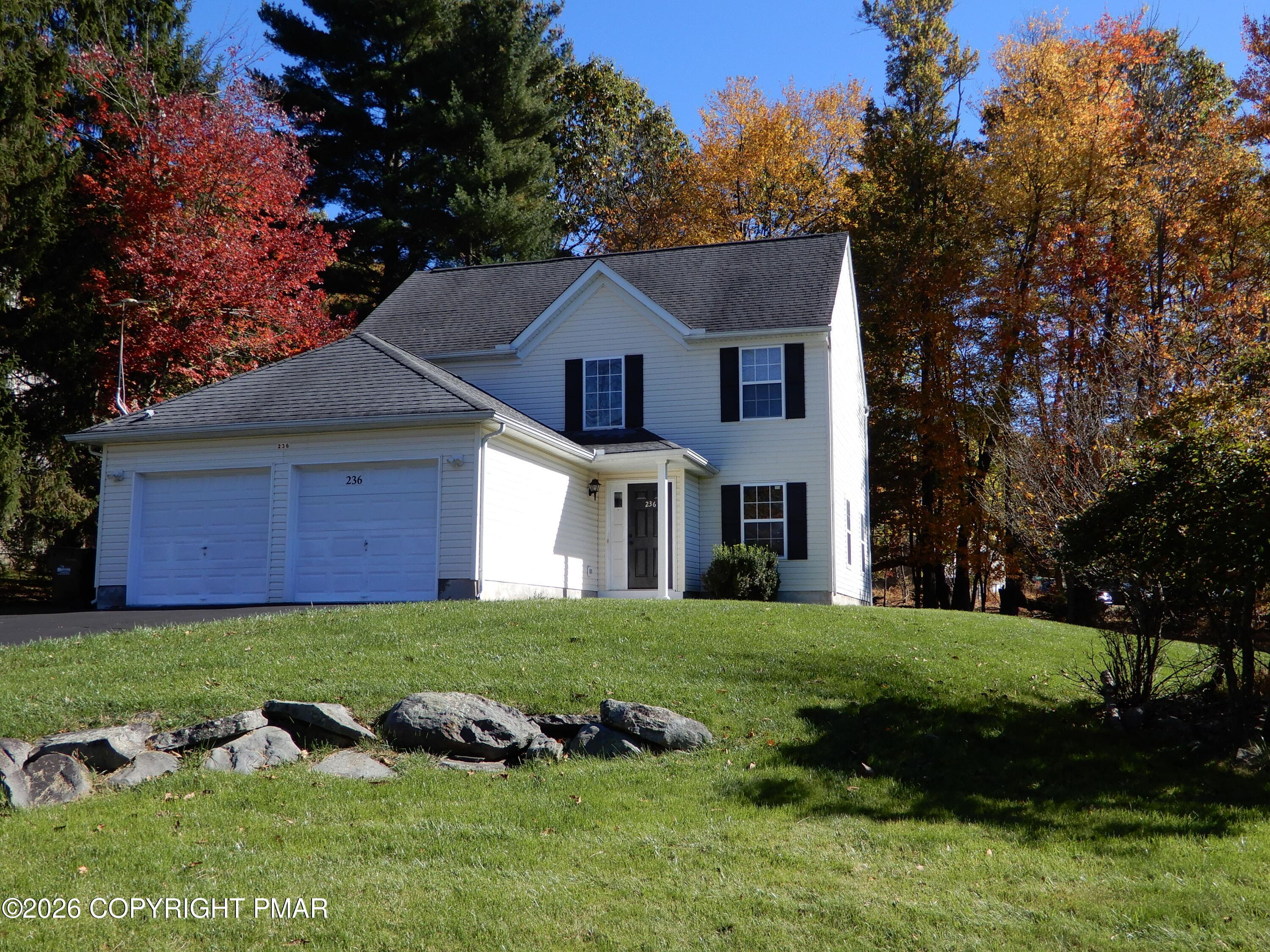 236 Witness Tree Circle, East Stroudsburg, PA 18301