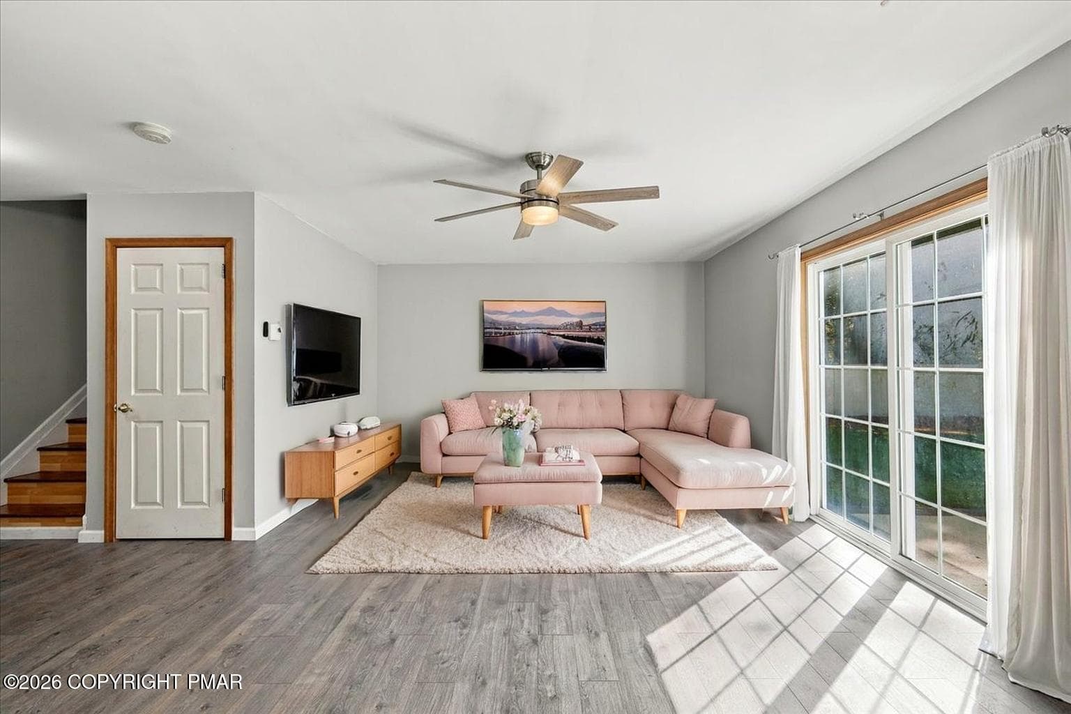 33-Photo-30 - Living Room - Standard - 3 - 193 Upper Green Hill Road, Kunkletown, PA 18058