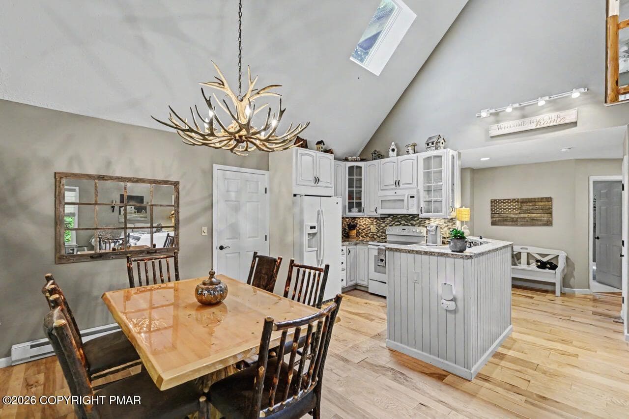 Dining - 111 Halfmoon Road, Pocono Pines, PA 18350