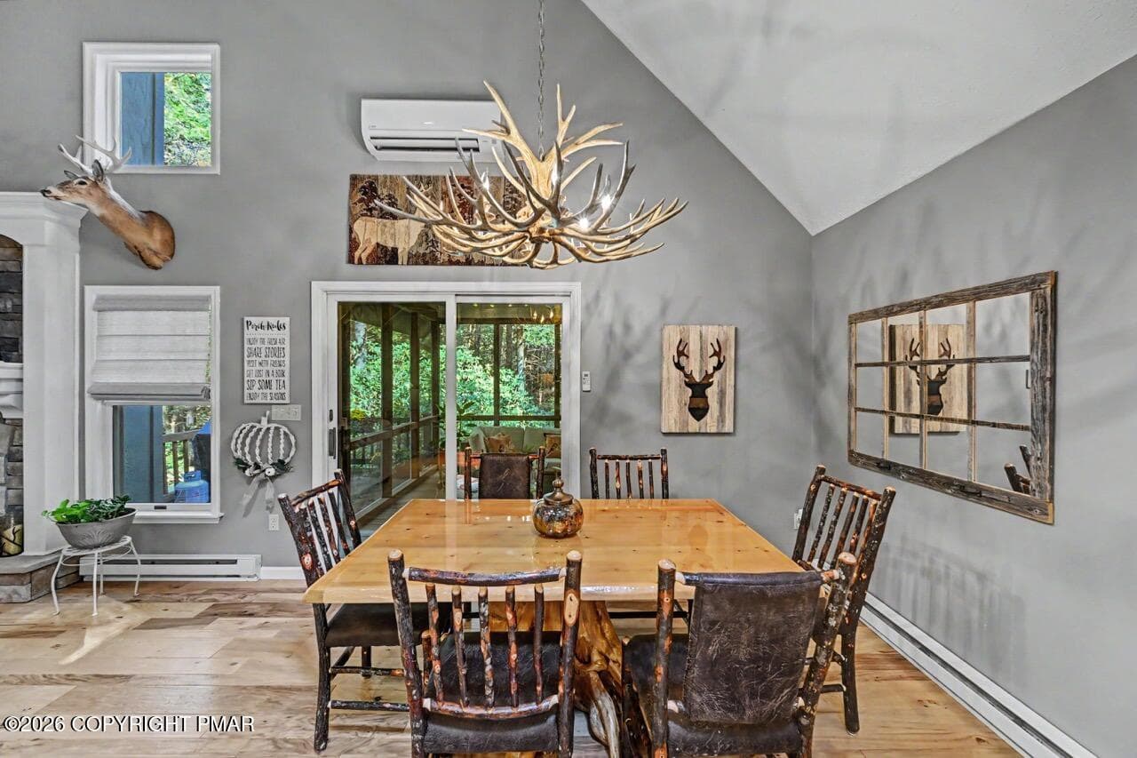 Dining - 111 Halfmoon Road, Pocono Pines, PA 18350