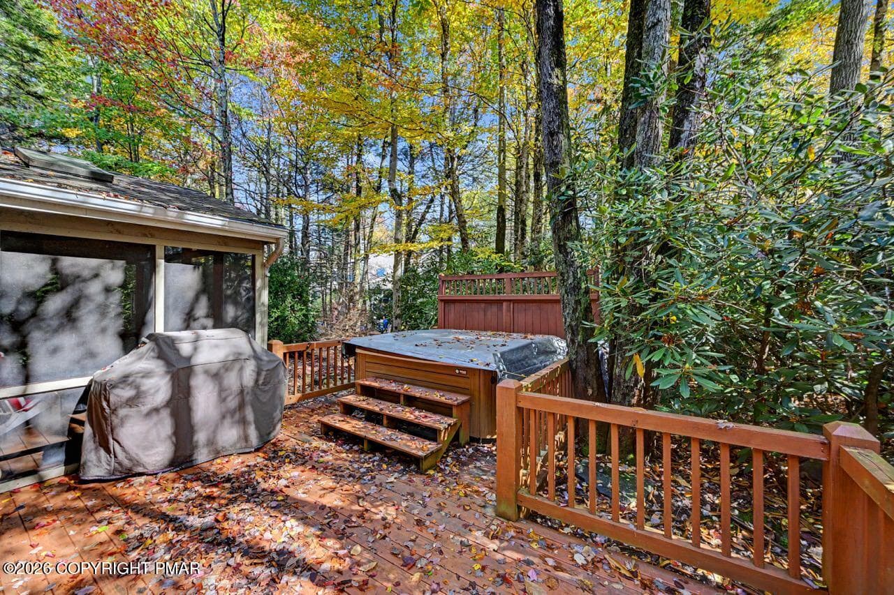 Deck - 127 Halfmoon Road, Pocono Pines, PA 18350