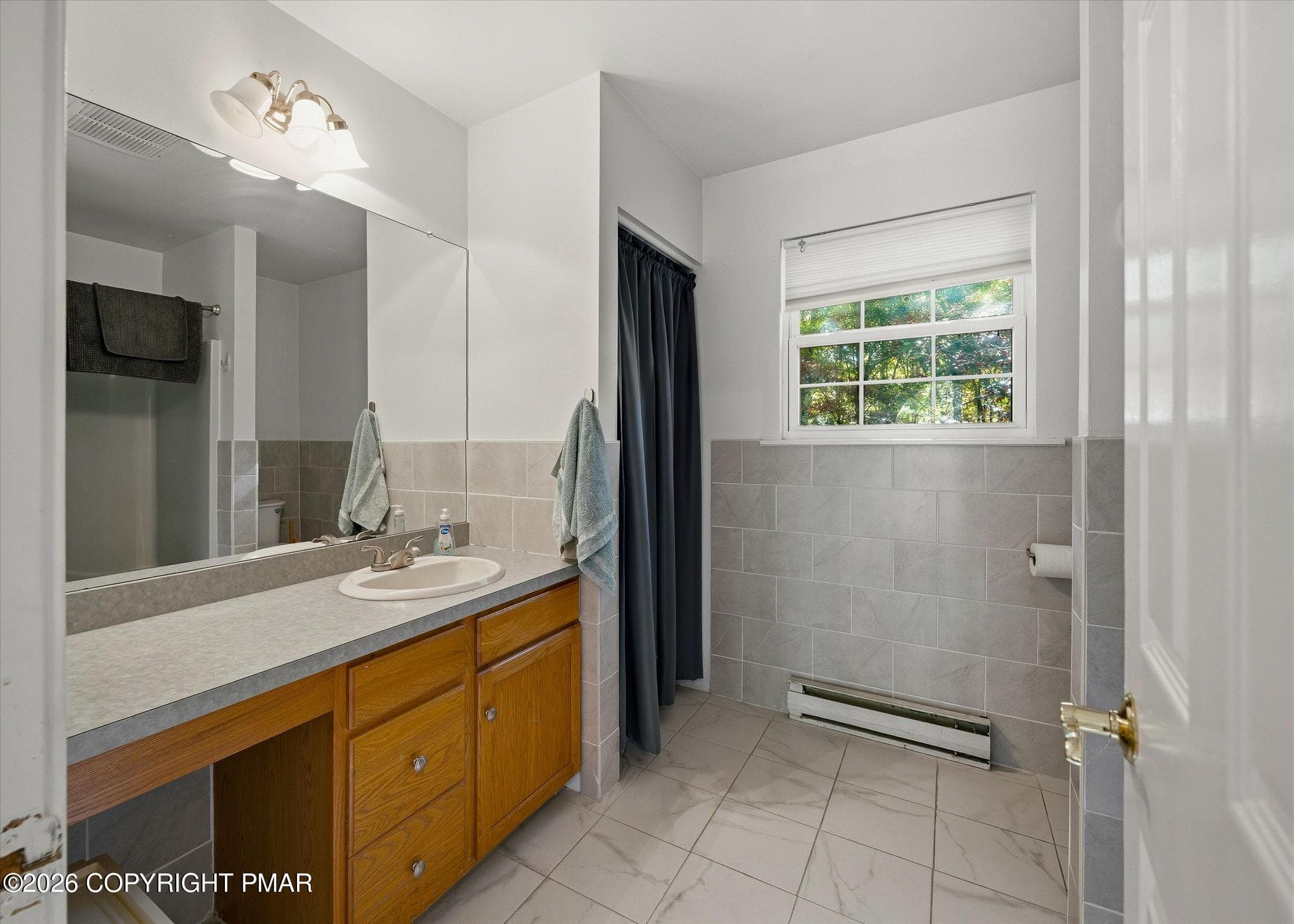 38-HomeView_Media-226_Squirrelwood_Ct - 226 Squirrelwood Court, Effort, PA 18330