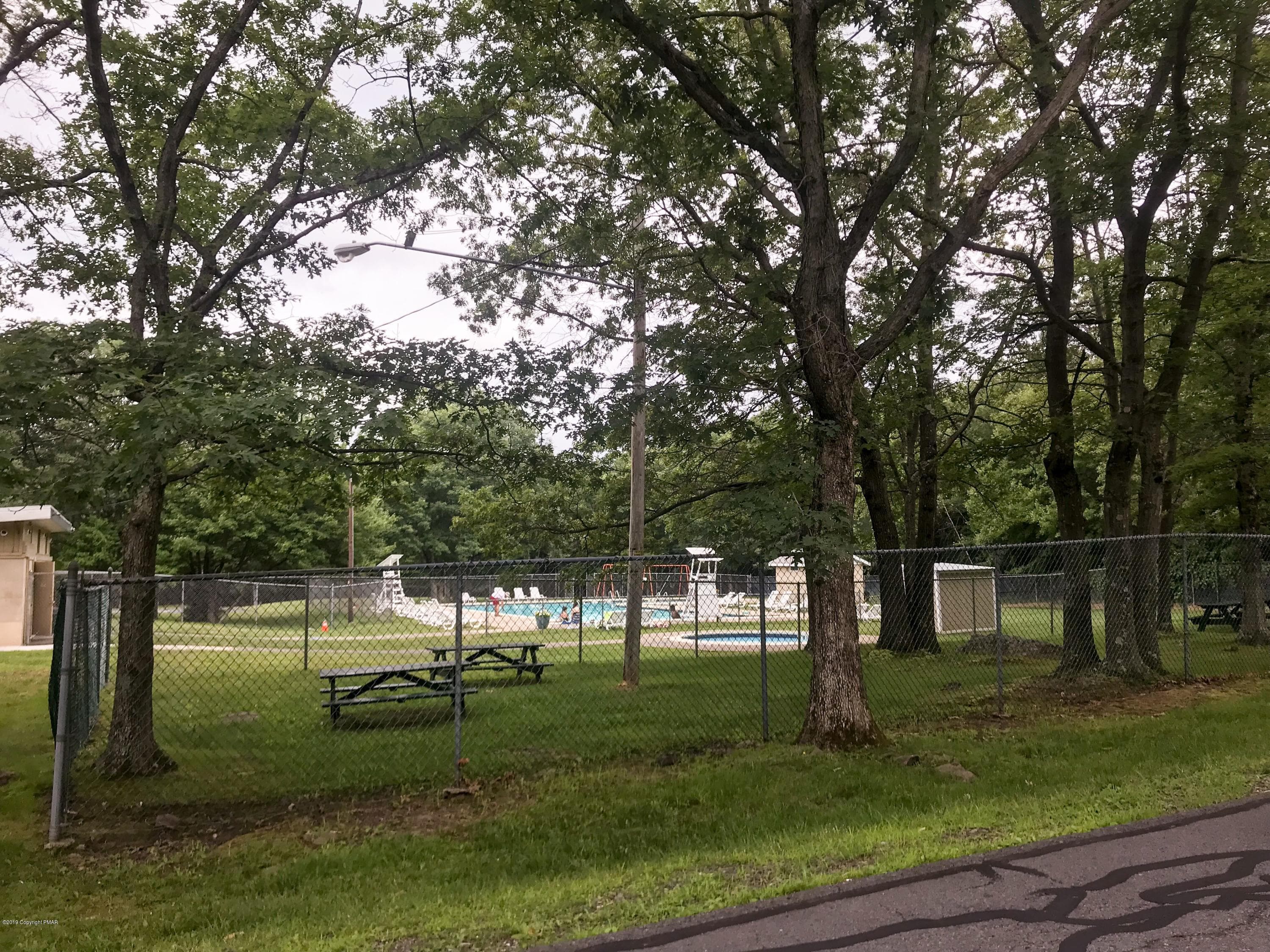 Seneca Pool - 23 Lenape Trail, Albrightsville, PA 18210
