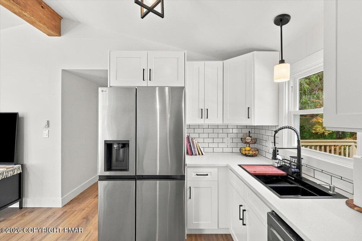 Kitchen - 19 Oak Street, Mount Pocono, PA 18344