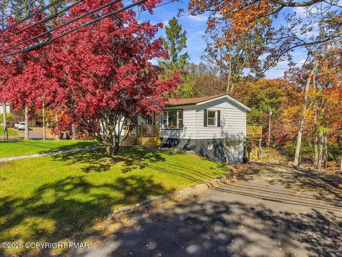 Driveway - 19 Oak Street, Mount Pocono, PA 18344