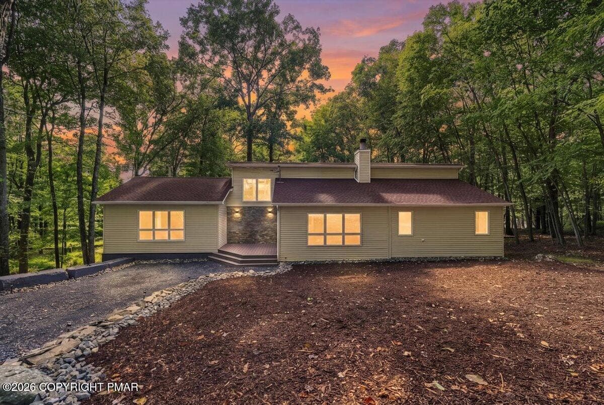 01-Twilight-1 - 2110 Owl Pass Road, Bushkill, PA 18324