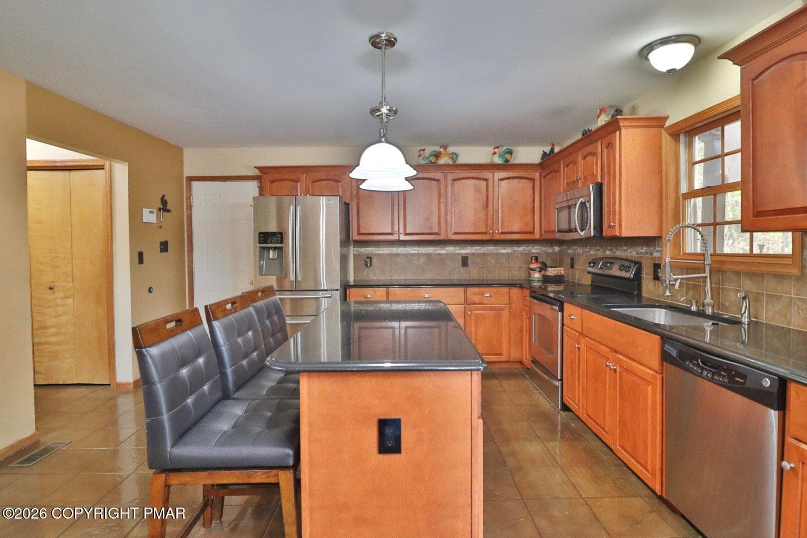 6CB048AE-200C-48B4-AC04-781B2E46BE6F - 131 Canterbury Road, Bushkill, PA 18324