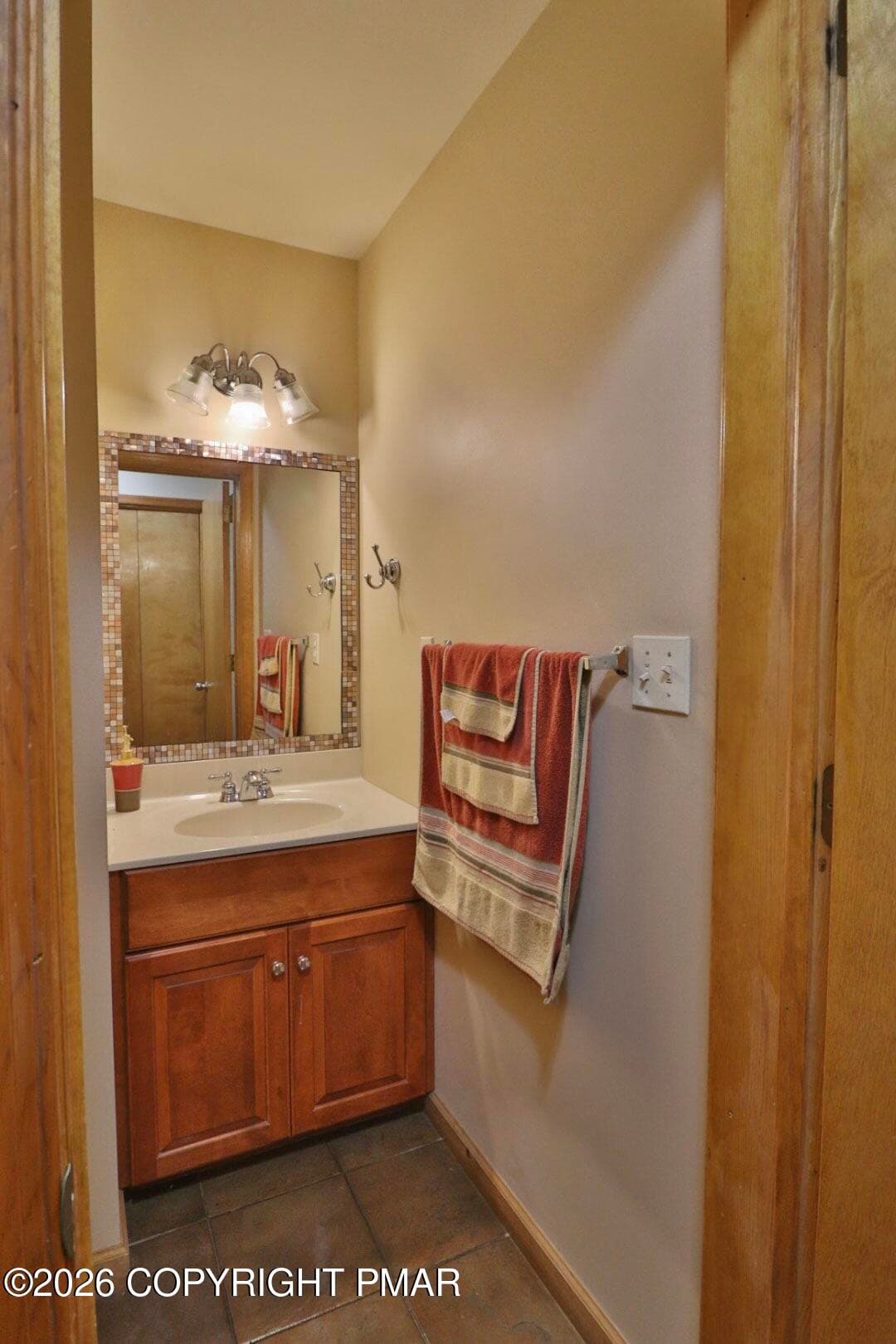 5978BCD0-2AB0-4A1A-A2DD-F05CDA9AE0DF - 131 Canterbury Road, Bushkill, PA 18324