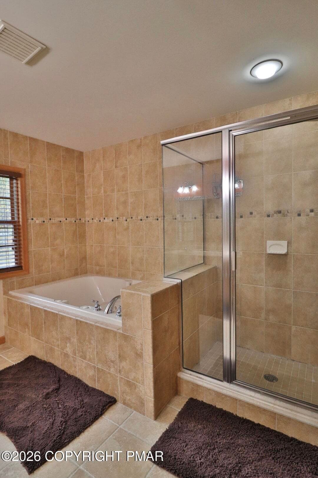 6455BB4C-B01A-4D3C-95B2-5A44F68C7EAF - 131 Canterbury Road, Bushkill, PA 18324