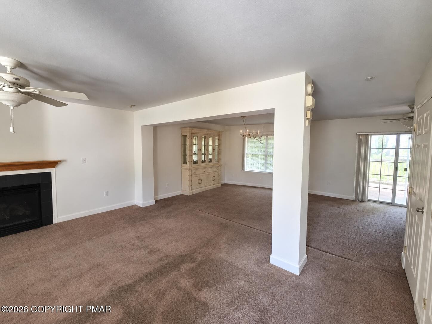 Livingroom _ Dinning room - 179 Kensington Drive, Bushkill, PA 18324